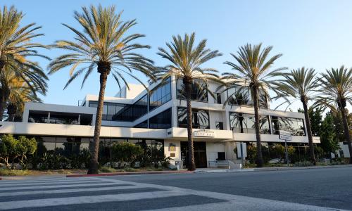 Photo of Garden Grove City Hall.