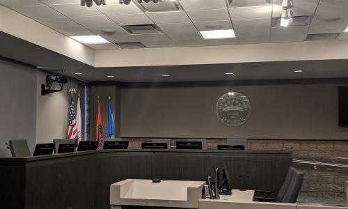 Photo of the Garden Grove City Council Chamber.