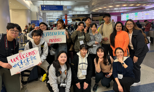 Anyang students at LAX